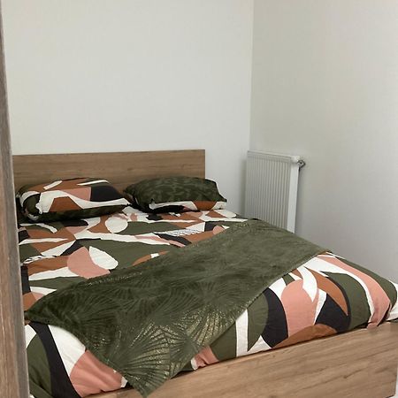 Kezy Appartement 4 Personne Bebe Ρενς Εξωτερικό φωτογραφία